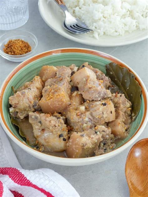Adobong Puti (White Pork Adobo) .